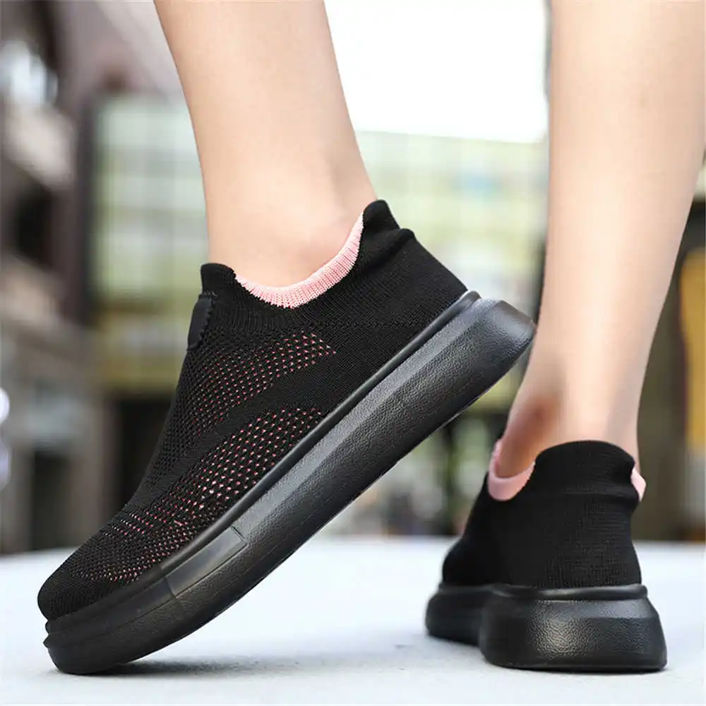 ถุงน่องแพลตฟอร์มรองเท้าสีน้ำตา - Tech Trend Accessories บทวิจารณ์และราคา
